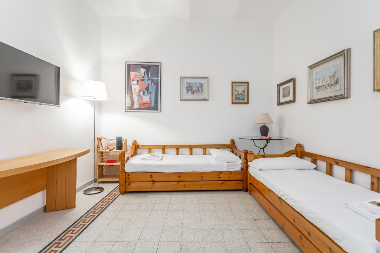 Apartamento Oscar Near Landmarks And Colosseum Roma