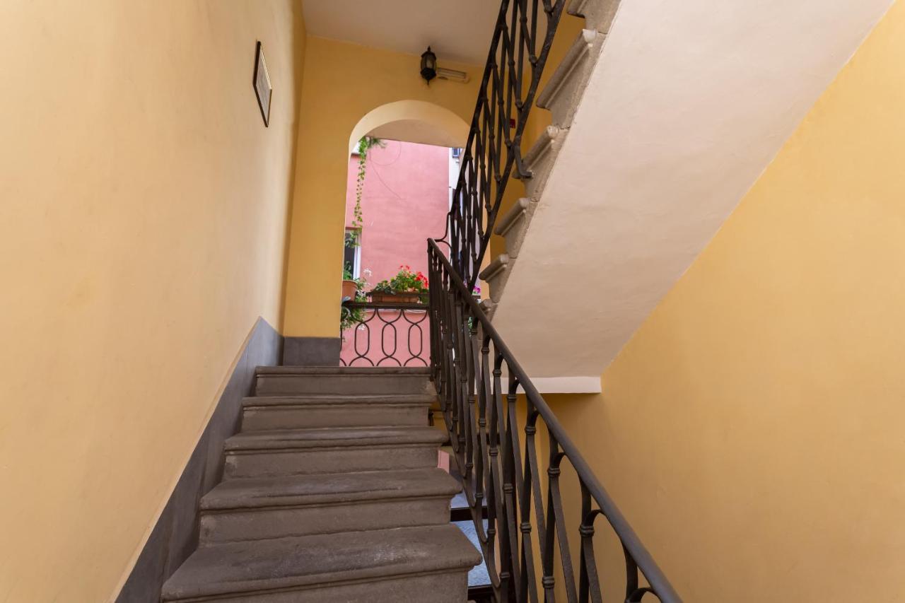 Oscar Near Landmarks And Colosseum Apartamento Roma